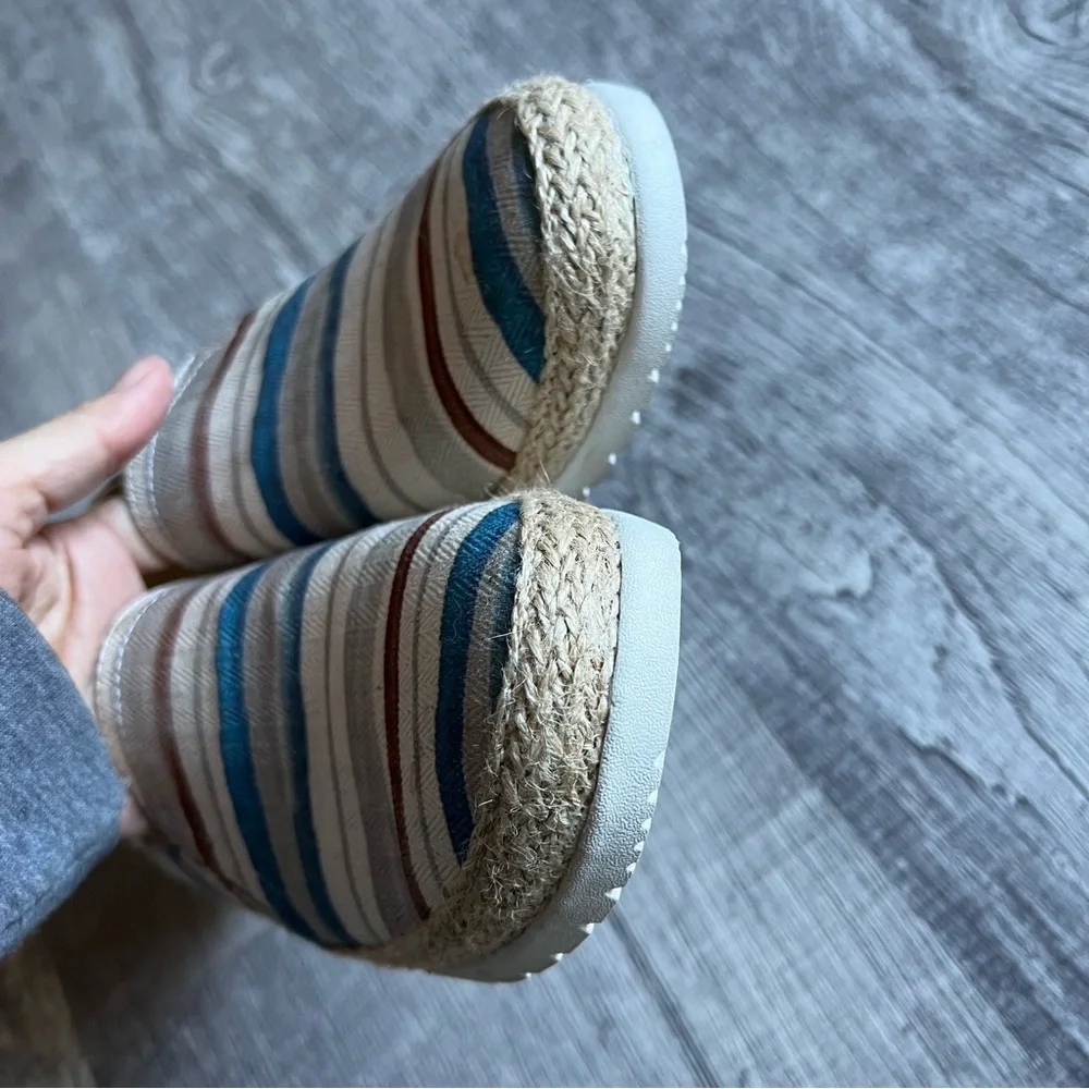 BOBS Flexpadrille River Stroll Espadrilles Size 7